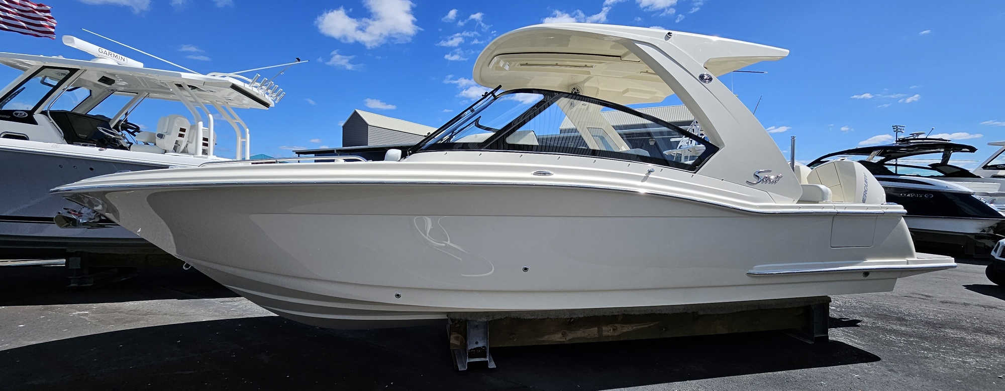 www.legendarymarine.com